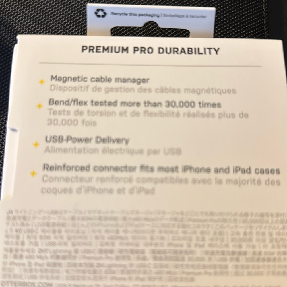 Lightning to USB-C Cable - Picture 2 of 7
